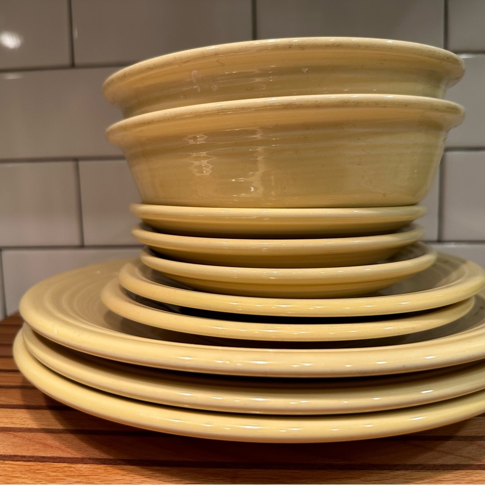 Yellow fiestaware set